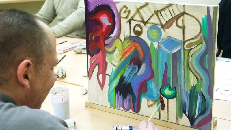 In ihrem Kooperationsprojekt arbeitete die MFA Studierende Bettina Lange mit Gefangenen der JVA Willich I .